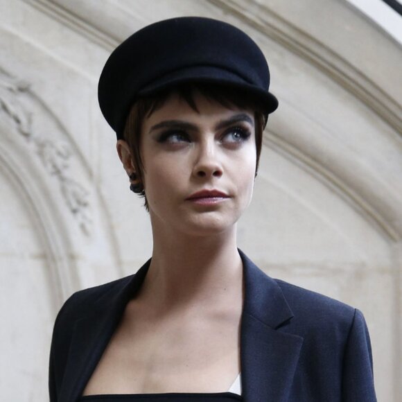 Black Christian Dior Corduroy Paper Boy Hat Size 58 - Picture 2 of 4